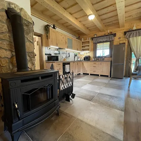 Drevenicky Pod Bystrou-drevenicka Bystrianka * Pribylina